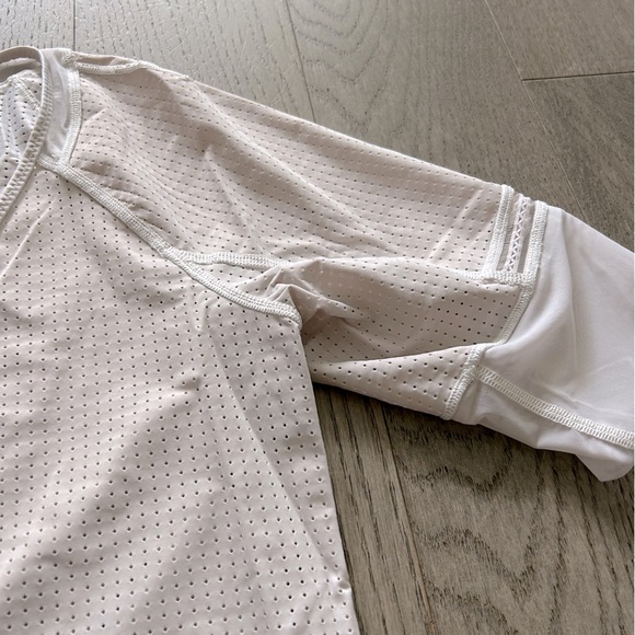 Lululemon top - Picture 4 of 4